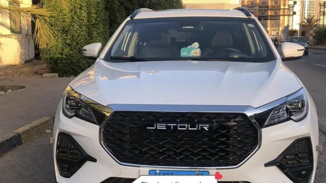 White JETOUR SUV